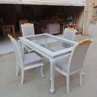 نهارخوری چهارنفرە