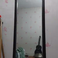 آینه قدی کاملا تمیز