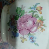 قوری گل انگوری|کلکسیون اشیاء عتیقه|آران و بیدگل, |دیوار