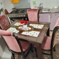 صندلی ها کاملا در حد