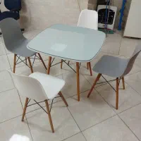 میز نهارخوری چهار نفره