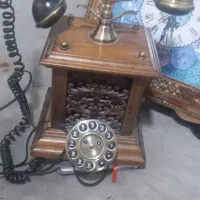 تلفن رومیزی سلطنتی