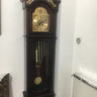 ساعت ایستاده چوب. زنگ دار