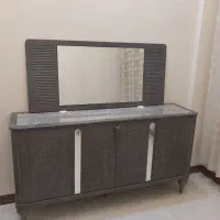 ایینه و کنسول