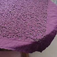 رومیزی مخمل دورو مربع  دوعسلی طلایی