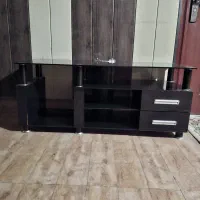 میز تلویزیون شیشه ای