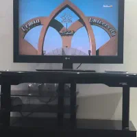 تلویزیون 37اینچ   و میز تلویزیون