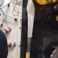 چاقو و شمشیر|کوهنوردی و کمپینگ|شیراز, کوشک میدان|دیوار