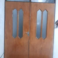 در اتاق وورودی کاملا نو بدون چهار چوب