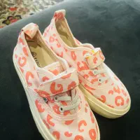 کفش دخترانه کاملا نو