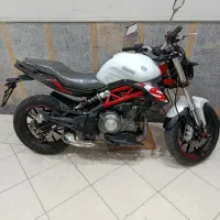 بنلی 300 مدل 1399 رنگ سفید کم کارکرد