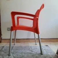 صندلی پلاستیکی ناصرپلاستیک نارنجی دست دوم در حد نو|صندلی و نیمکت|آمل, |دیوار
