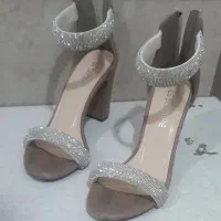 کفش نگین دار