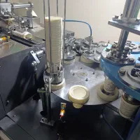 لیوان کاغذی