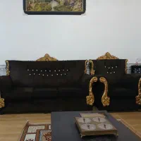 مبل قهوه ای