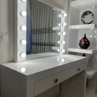 میز آرایش و شلف کناره تختی