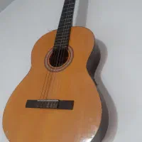 گیتار ،تنبک ، ساز سرنا ، سنتور