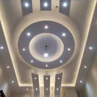 شاگرد برق کاری ساختمان