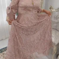 لباس مجلسی|لباس|مشهد, هفت تیر (حافظ)|دیوار