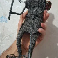 مجسمه کوهنورد مفتولی