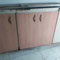 کابینت فلزی سالم و بدون زنگ زدگی
