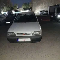 ۱۳۱se    ۹۹   یک لکه رنگ