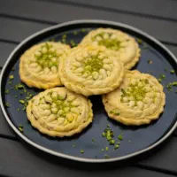 کلمپه و انواع سوغات کرمان