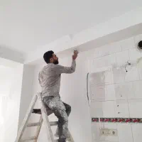 نقاش و نقاشی ساختمان تقوی شبانه روزی