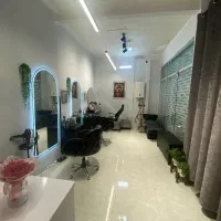 اجاره لاین + جذب دستیار در سالن زیبایی مِرسا بیوتی|خدمات آرایشگری و زیبایی|مشهد, گلشور|دیوار