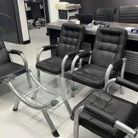 ۴عدد صندلی انتظاربا جلو مبلی و یک عدد صندلی چرخدار