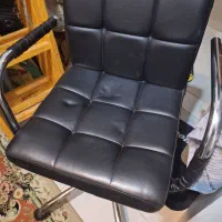 صندلی  چهار چرخ