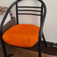 صندلی نو وسالم آهنی