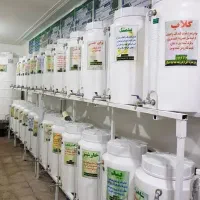 تعدادی بشکه۲۰لیتری و ۲۲۰لیتری