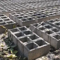 به یک کارگر بلوک زن نیاز داریم