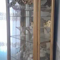 دوعددبوفه یکی طلایی رنگ،یکی قهوه ای.|بوفه، ویترین، کنسول|ملایر, |دیوار