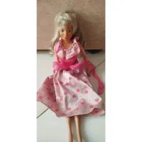 عروسک باربی