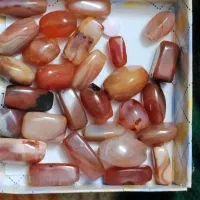 چهل و پنج قطعه سنگ با مهر قدیمی عقیق