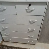 دلاور و کمد