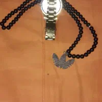 ساعت و گردنبند آدیداس|ساعت|رباط‌کریم, رباط‌کریم|دیوار