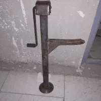 جک پیکان و وانت قدیمی