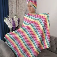 حراج حوله ی استخری رنگین کمان