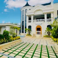 عمارت مجلل قلب سعادت آباد مخصوص خاص پسندان|فروش خانه و ویلا|کلارآباد, |دیوار