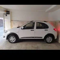 کوئیک R.S  سفید مشکی