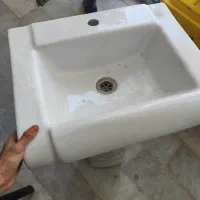سینک روشور سرامیکی کاملا سالم و تمیز