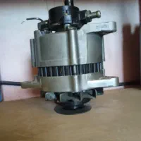 تعدادی لوازم نیسان دیزل و بنزین و موتور کامل