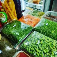 استخدام نیروی خانم کار در مغاره سبزیجات آماده