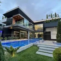 خانم جوان جهت امور منزل