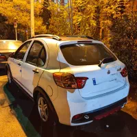 کوییک R سفید قرمز|خودرو سواری و وانت|شیراز, کوی وحدت|دیوار