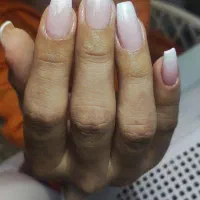 خدمات ناخن با قیمت مناسب