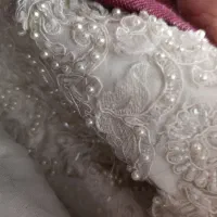 لباس عروس|لباس|ری, جوانمرد قصاب|دیوار